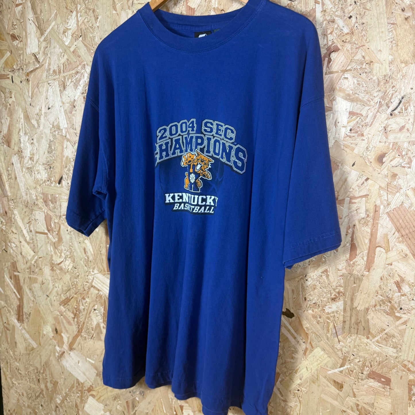 Kentucky Basketball 2004 SEC Champions Blue T-Shirt Size XL