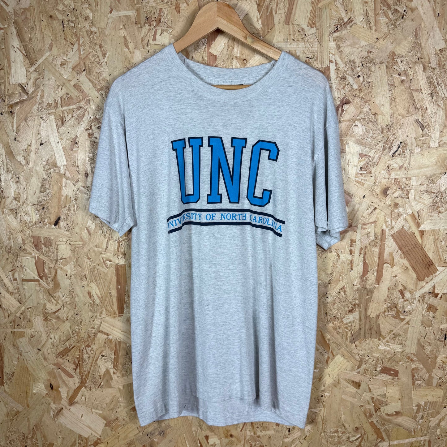 University  Of North Carolina Grey T-Shirt Size L