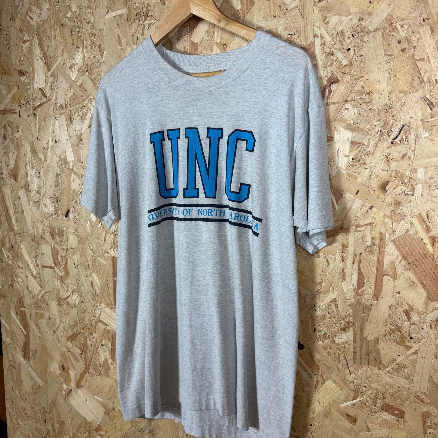 University  Of North Carolina Grey T-Shirt Size L