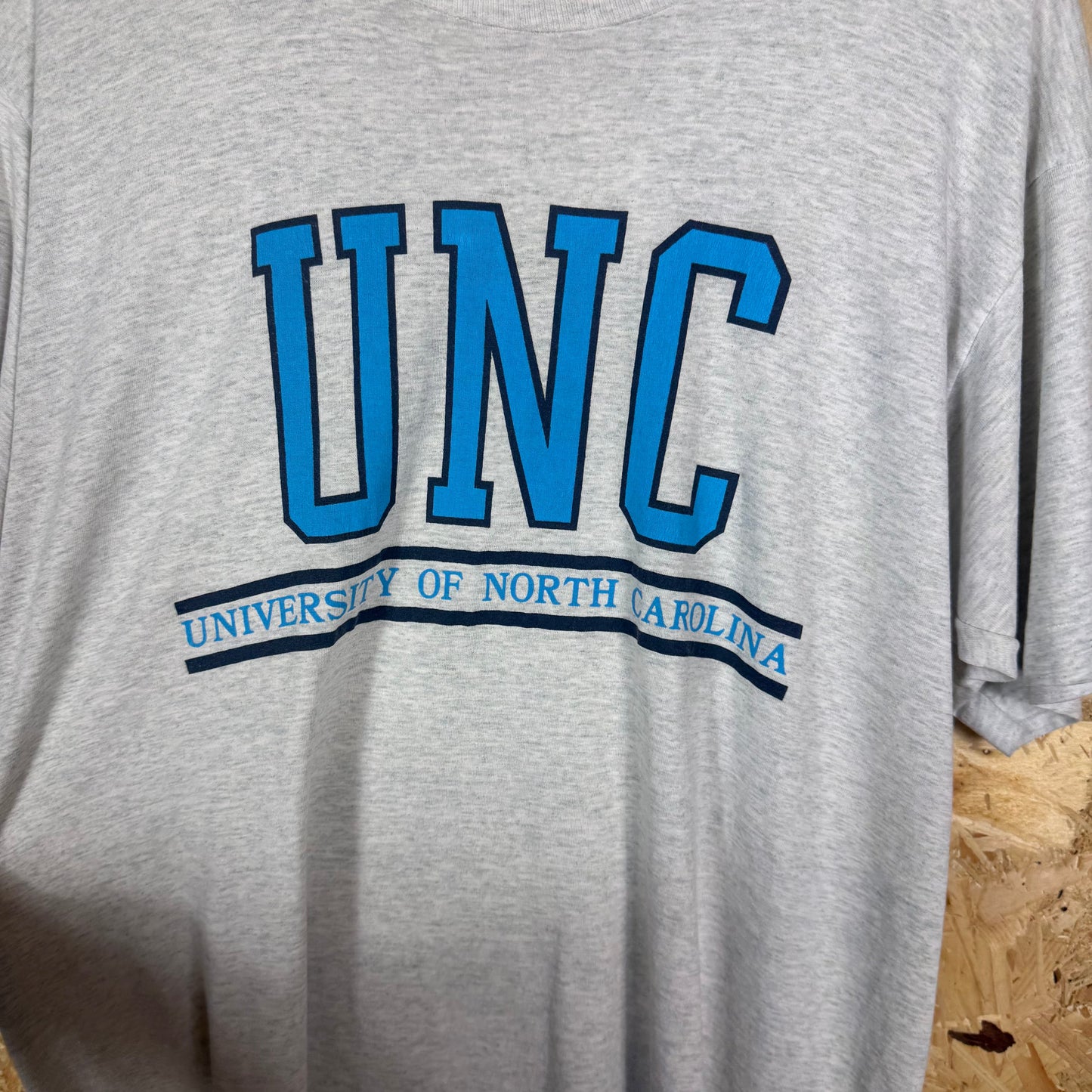University  Of North Carolina Grey T-Shirt Size L
