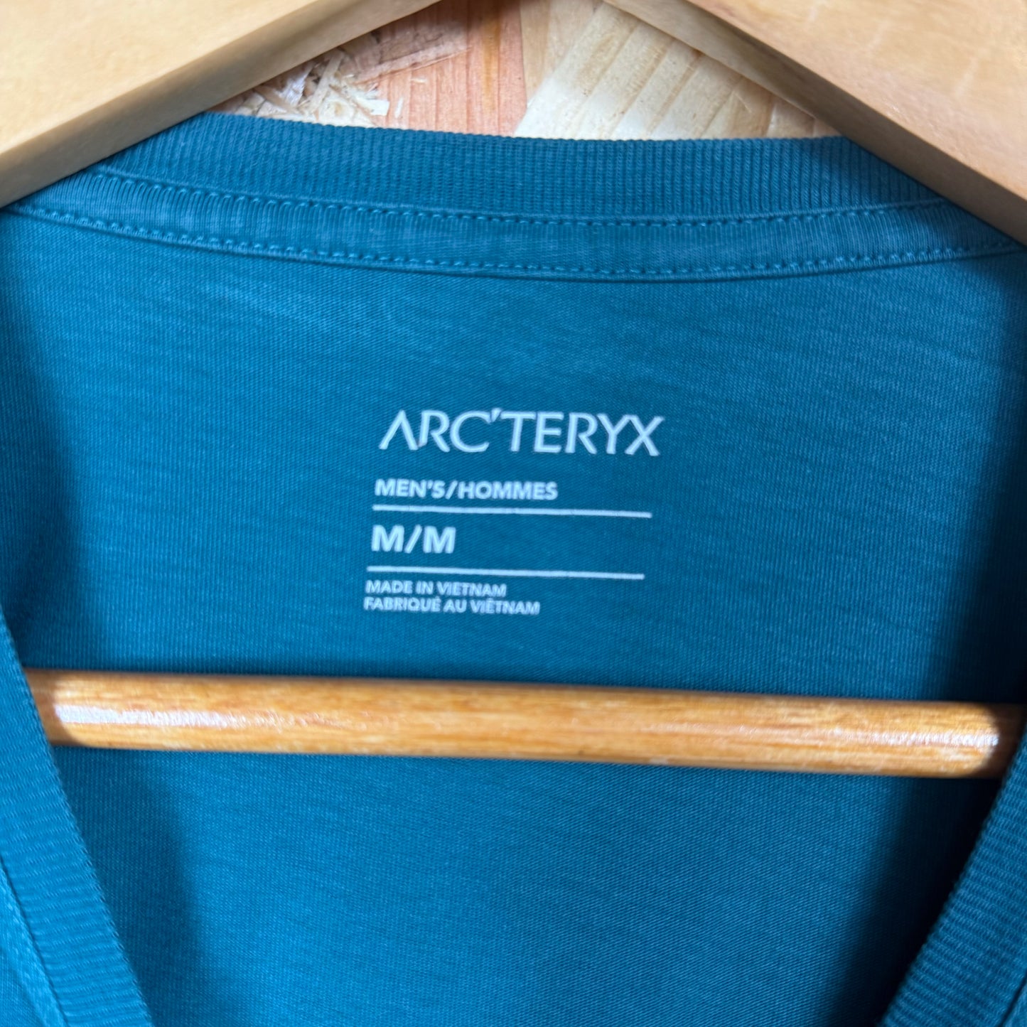 Arc'teryx Graphic t shirt Green Medium