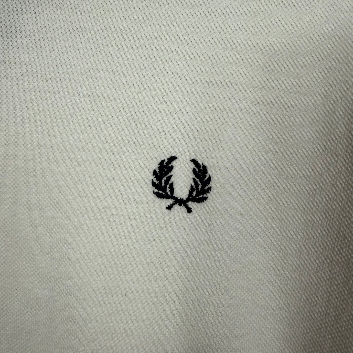 Fred perry V neck t shirt vintage white Large
