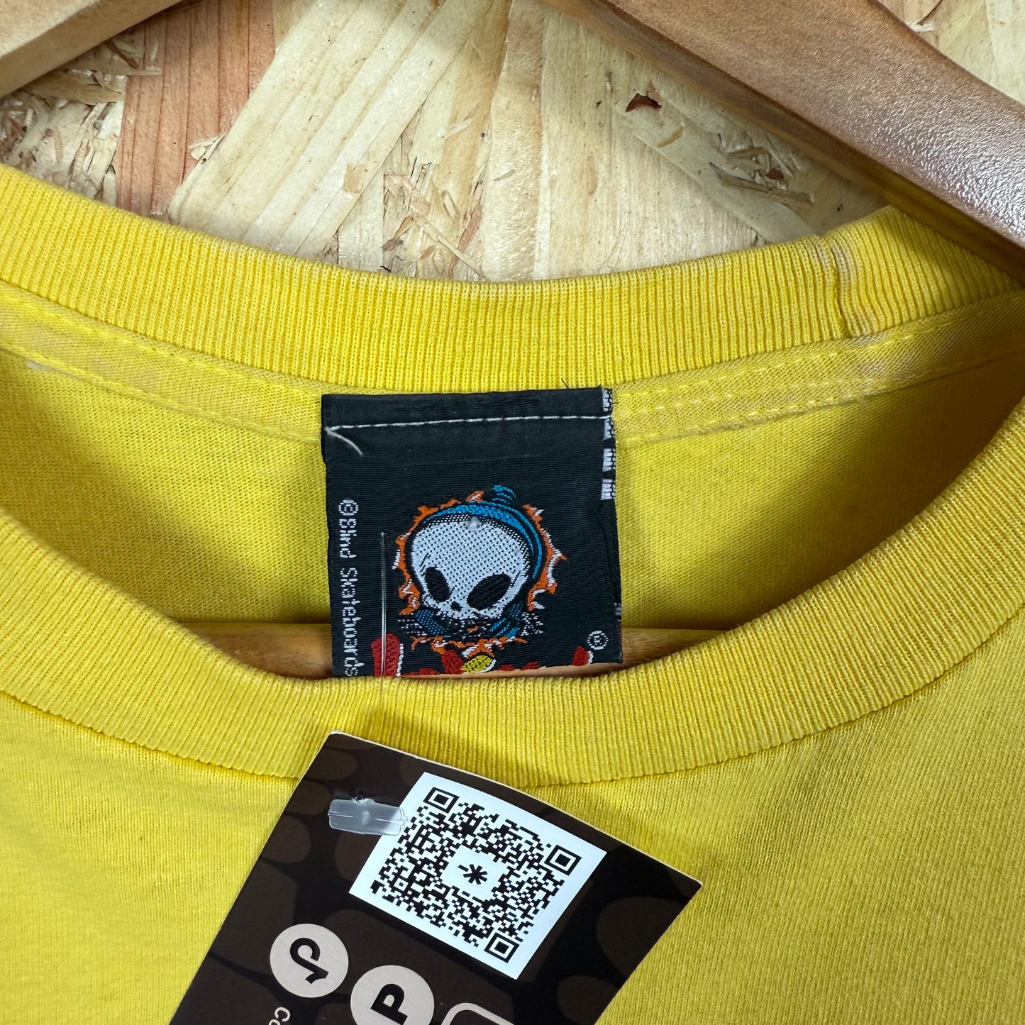 Blind Skateboard T shirt Yellow Medium rare Y2K