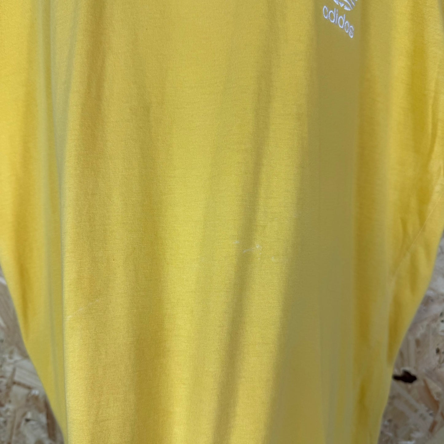 Yellow Adidas Logo T shirt Y2K Medium