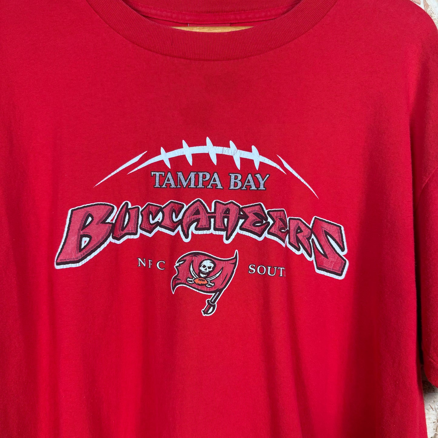 Tampa bay Bucks Graphic T shirt Red Large