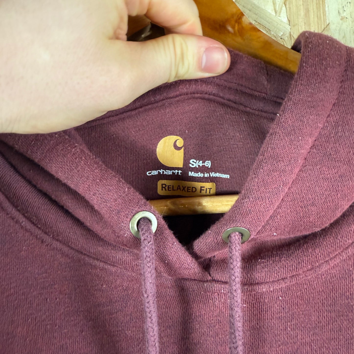 Burgundy carhartt hoodie Small