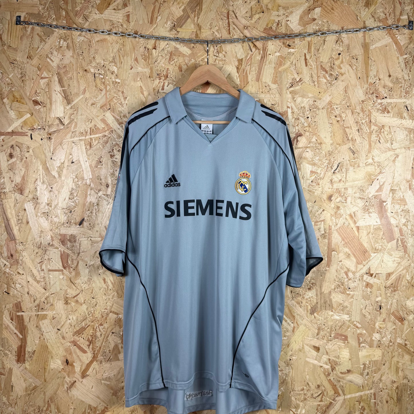 Real madrid 2005/06 Third shirt 2XL adidas grey