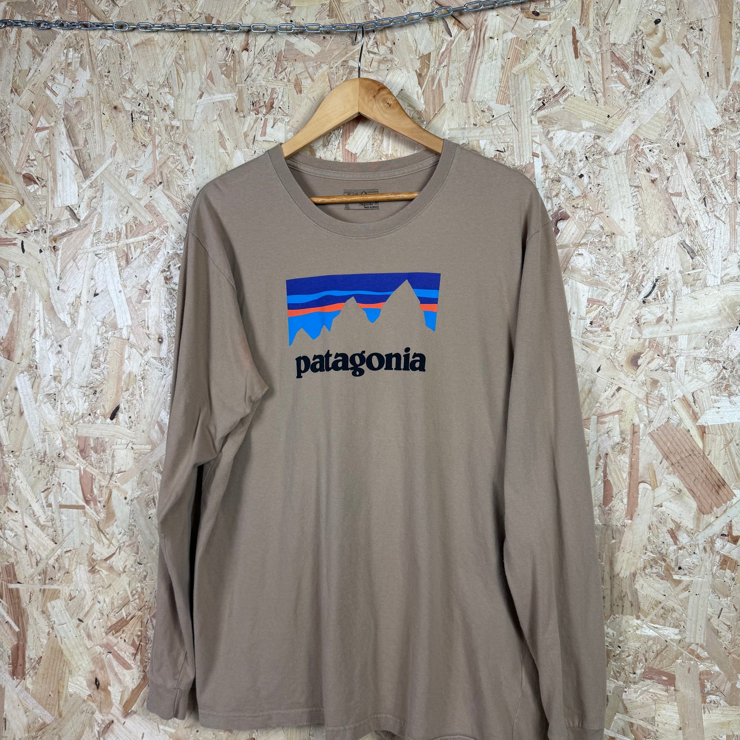 Patagonia Beige Long Sleeve T-Shirt Size XL