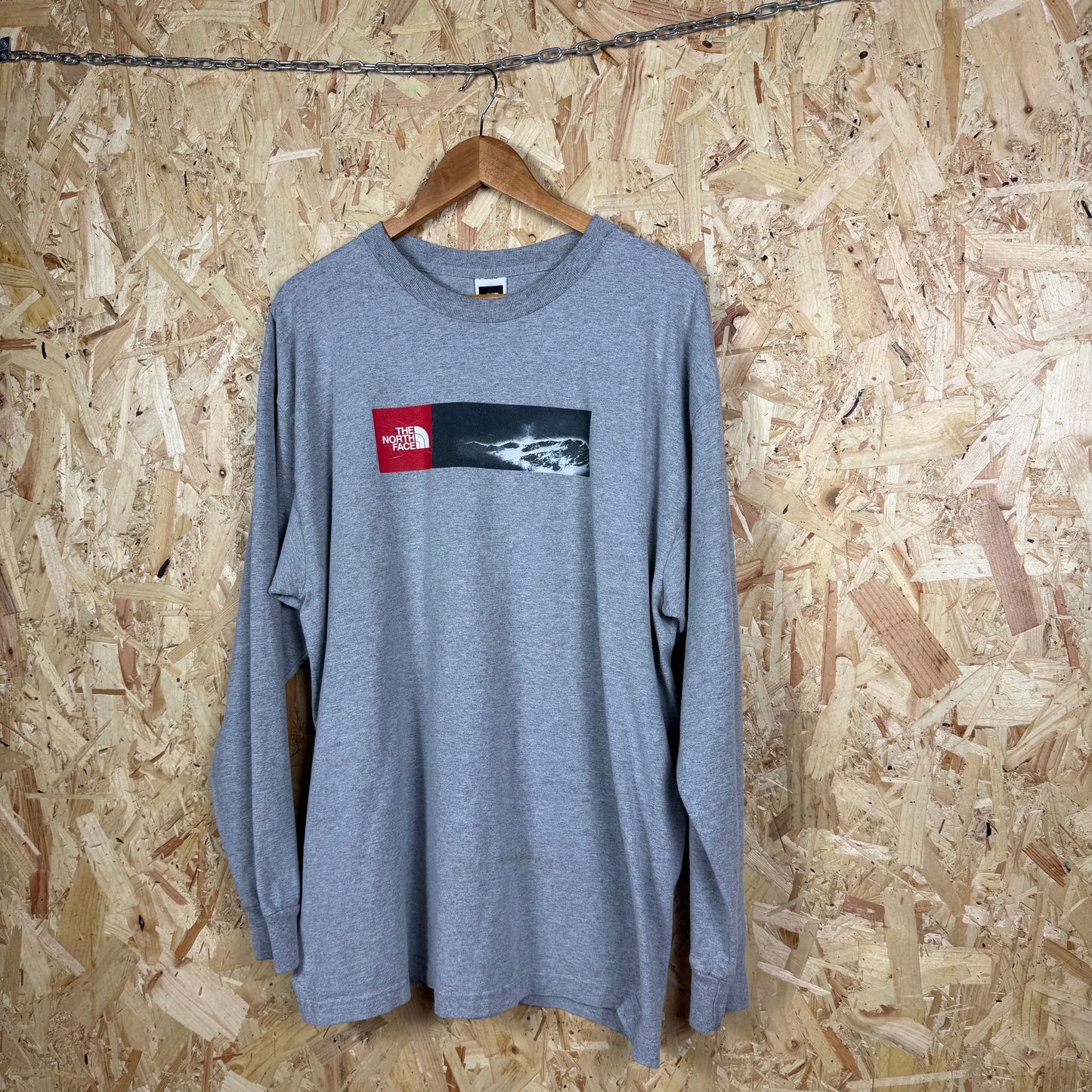 The North Face Grey Long Sleeve T-Shirt Size XL