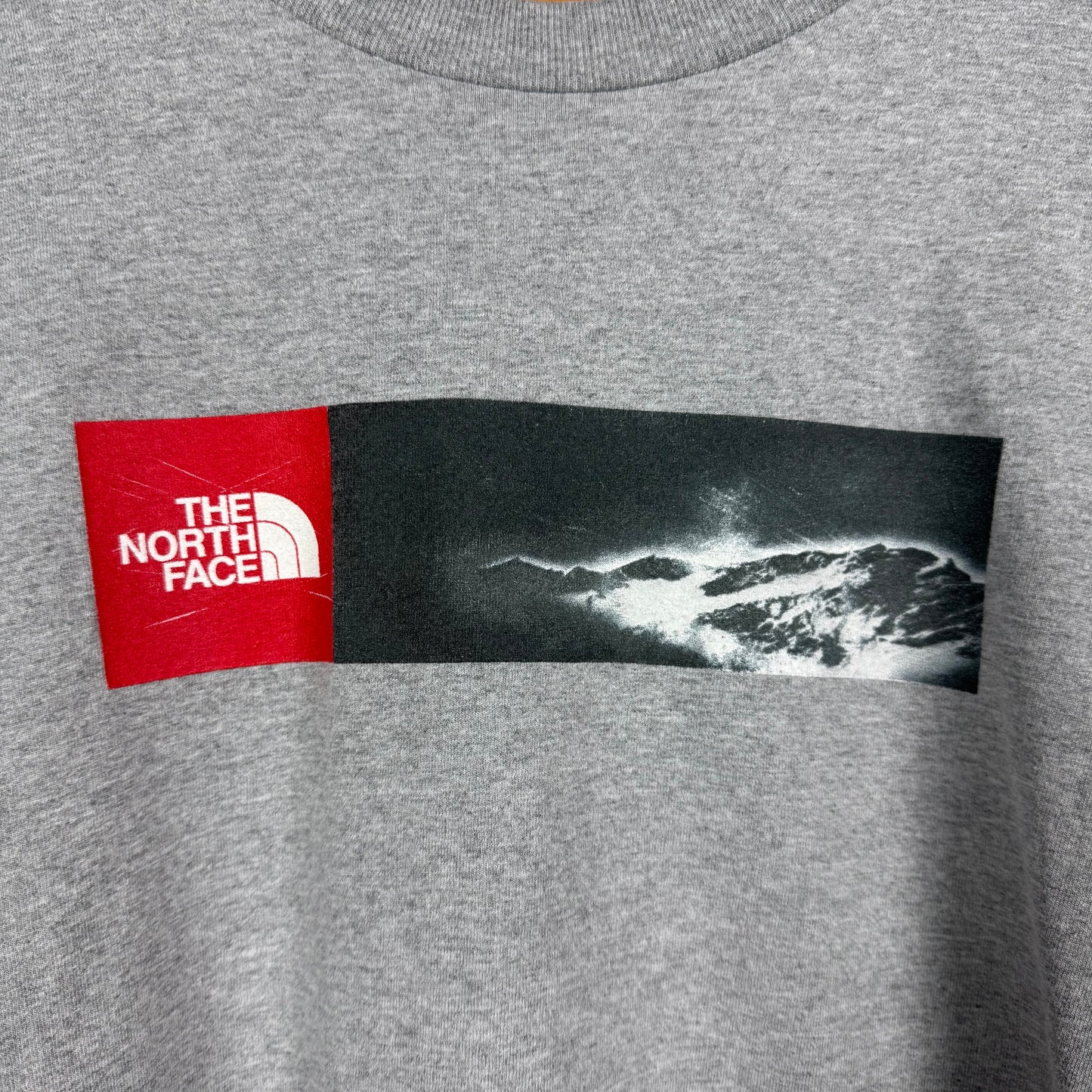 The North Face Grey Long Sleeve T-Shirt Size XL