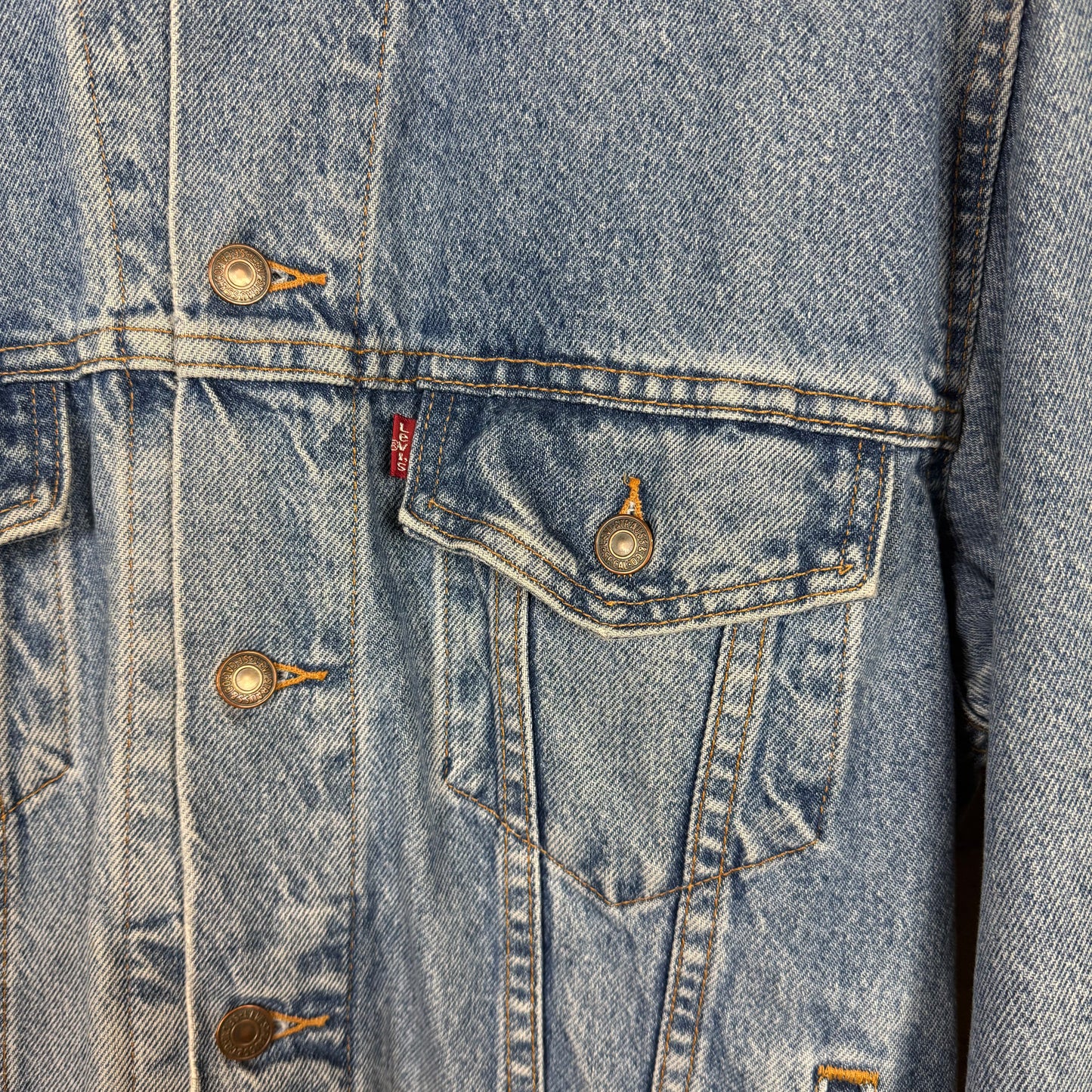 Levi's Light Wash Denim Jacket Size M