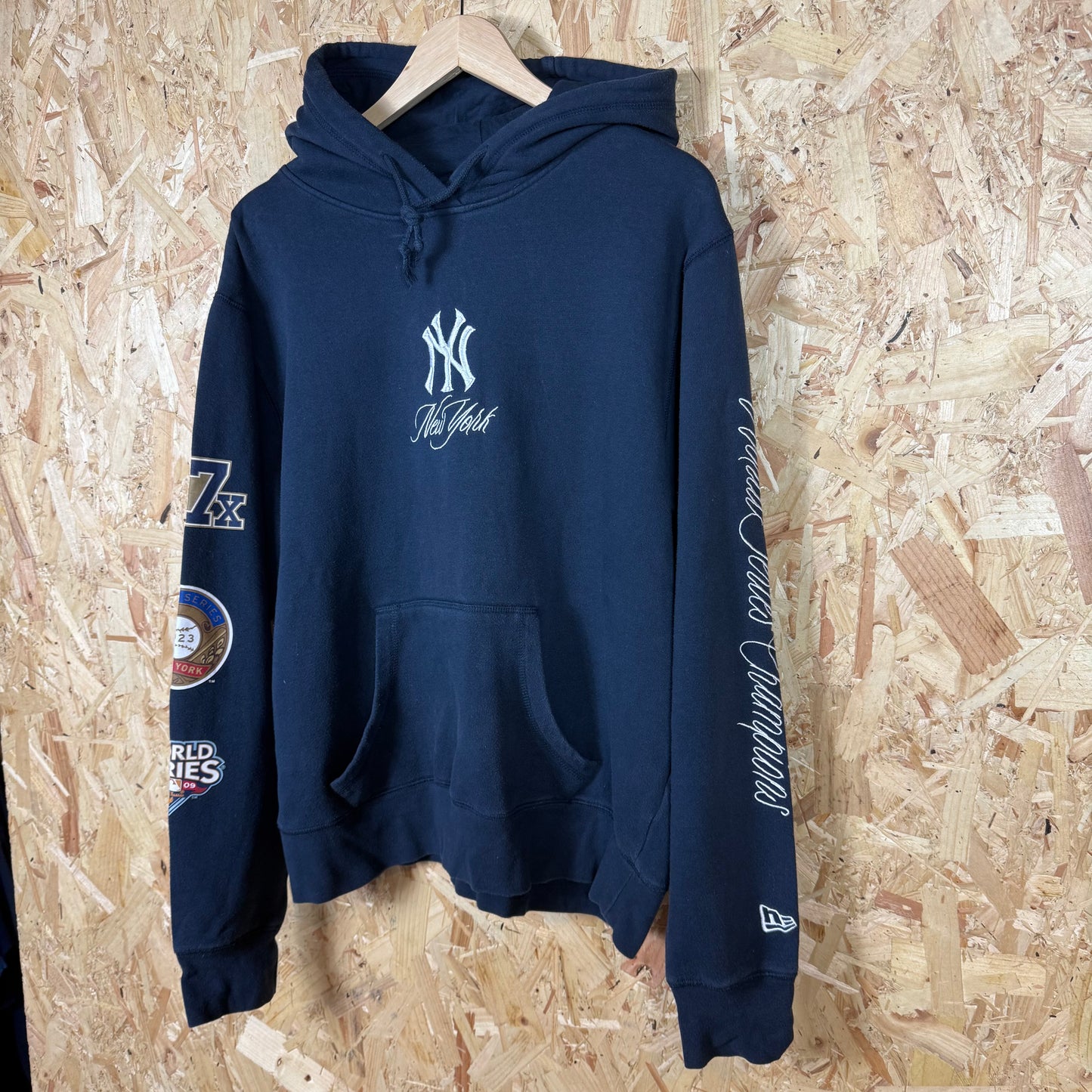 New York Yankees New Era Navy Hoody Size L