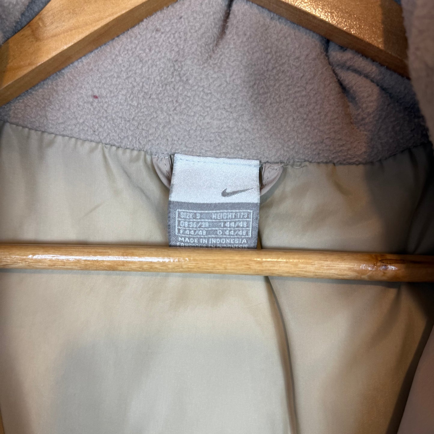 90's Nike Beige Gilet Puffer Style Size S