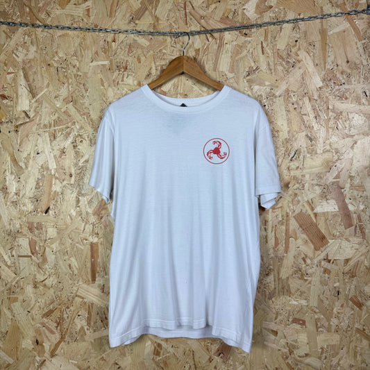 White graphic t shirt Medium short sleeve