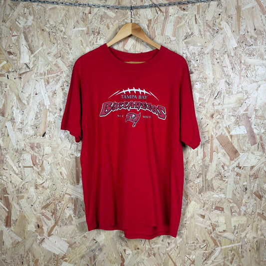 Tampa bay Bucks Graphic T shirt Red Large