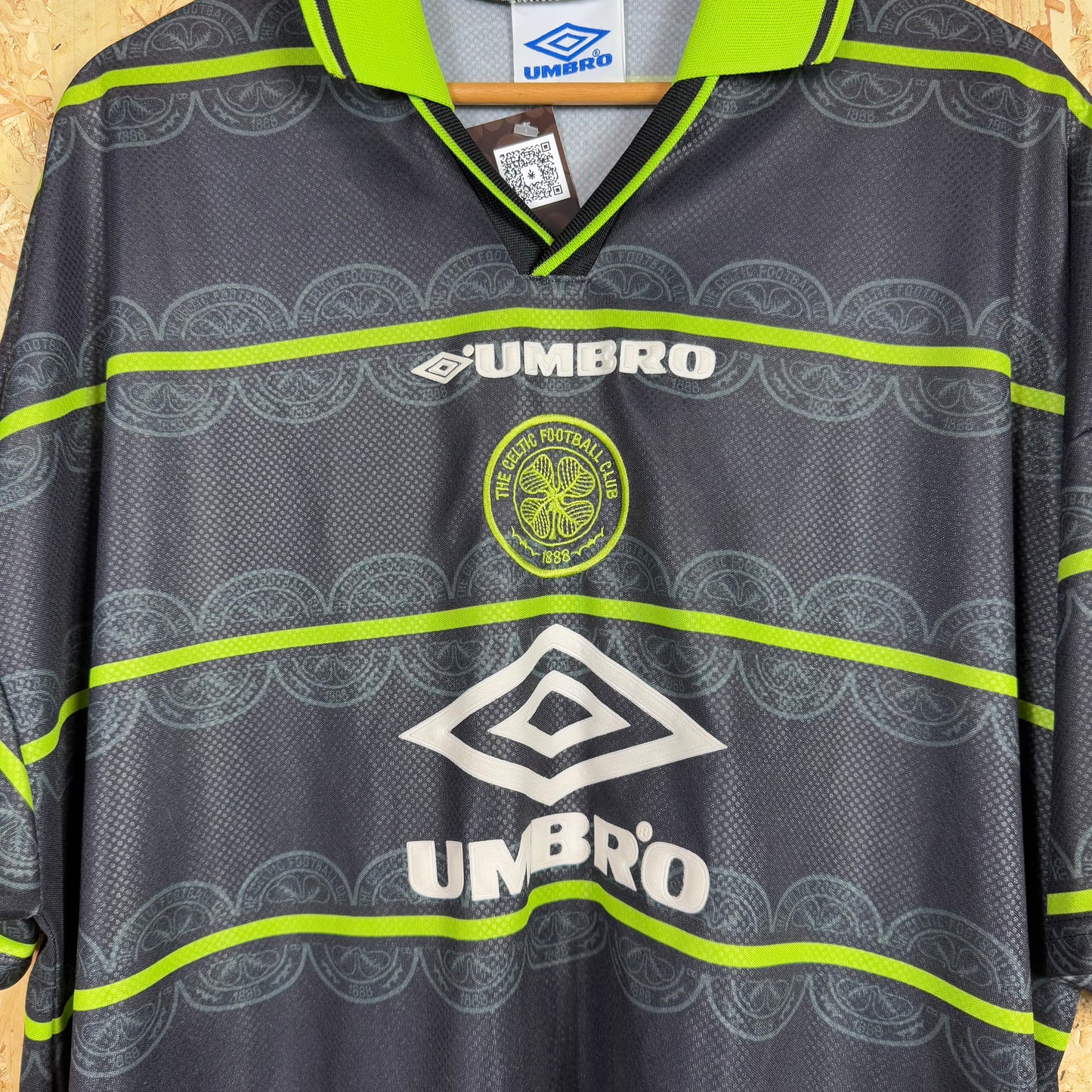 Celtic 1998/99 Away Shirt Umbro Black Size 2XL