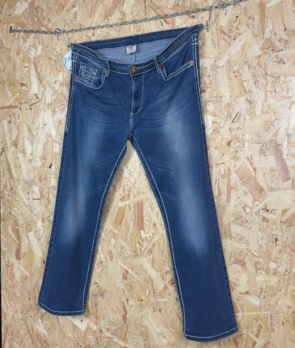 True Religion Blue Jeans 38W 32L