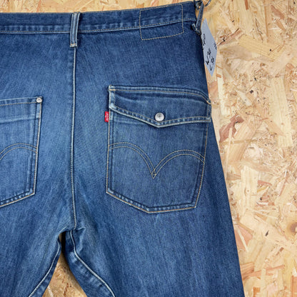 Levis Engineered Twisted Denim Jeans 34W 36L