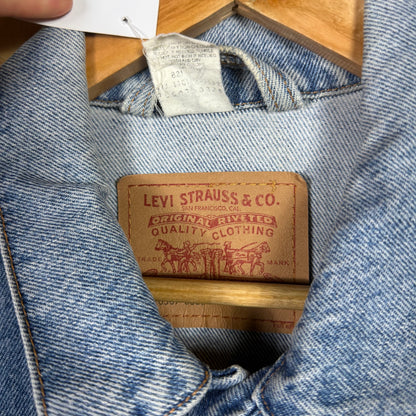 Levi's Light Wash Denim Jacket Size M